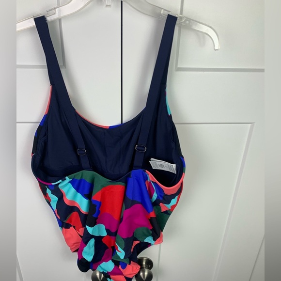 ATHLETA Hermosa One Piece Swimsuit XL Tossed Floral Blue - Picture 4 of 8